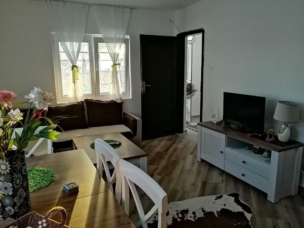 Apartman Nikocevic 多布拉沃达 外观 照片